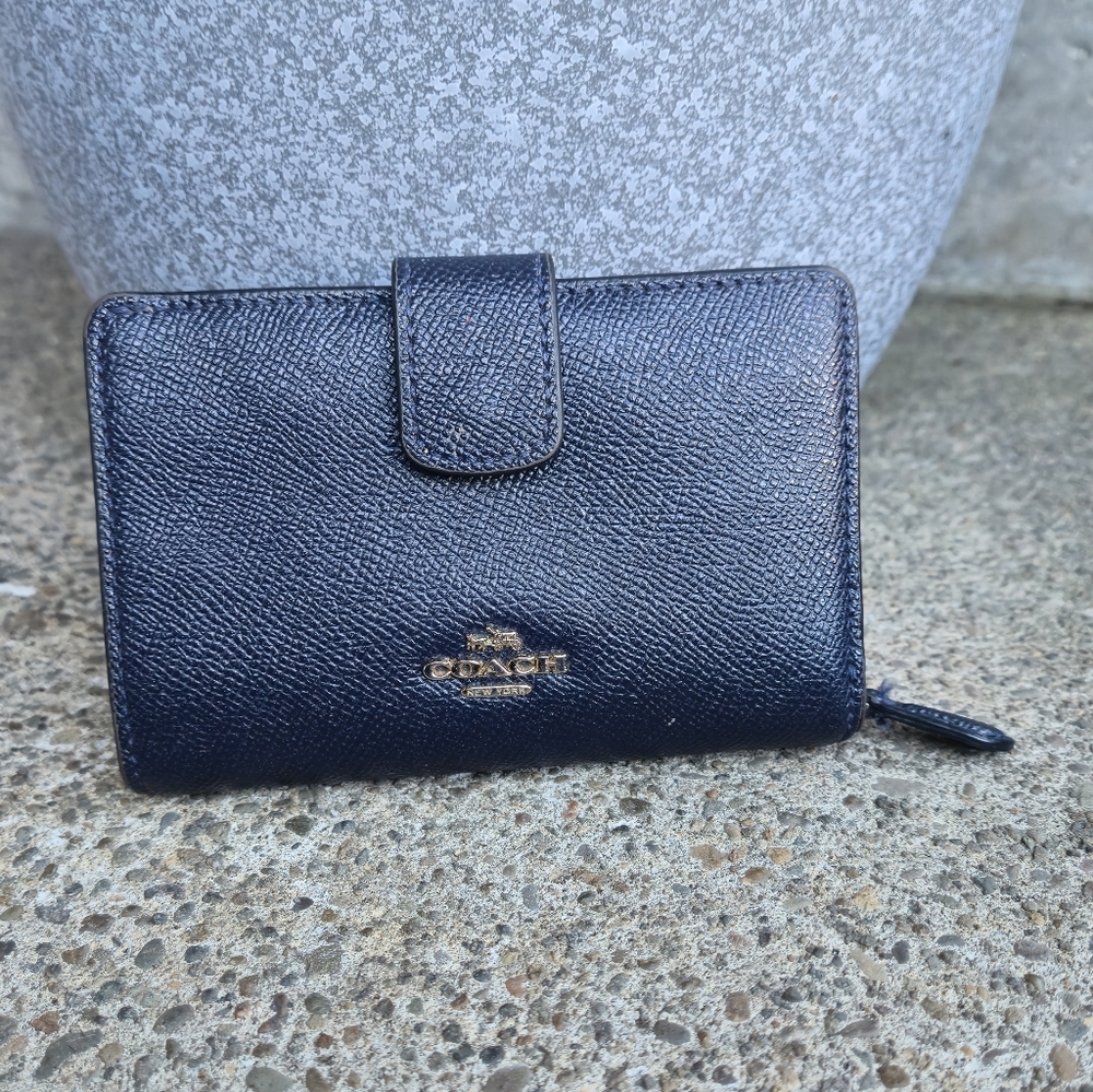 Coach Navy Medium Corner Zip Wallet